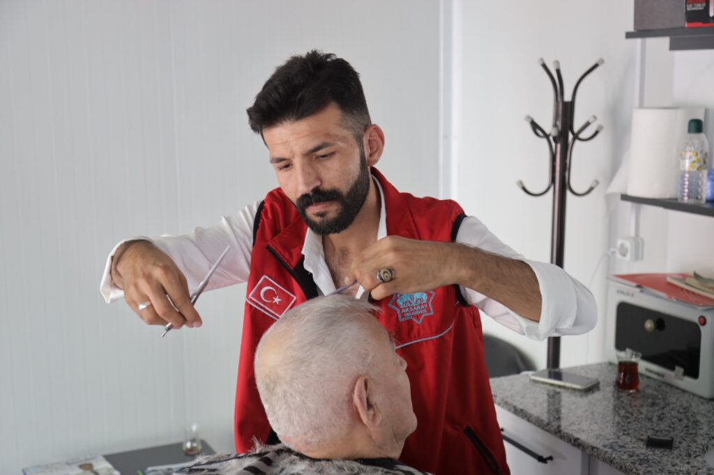 AKSARAY BELEDIYESI BERBER SALONU 3