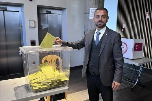 SELİM GÜNEY YENİDEN GÜVEN TAZELEDİ