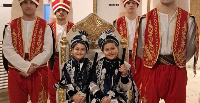 Fatih Yedier’in evlatları Yaman ve Yağız Yedier erkekliğe ilk adımı attı!